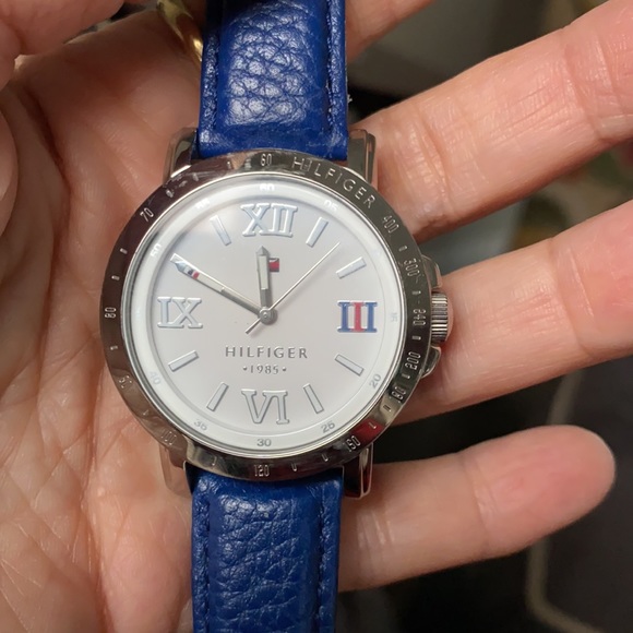 Watch Tommy Hilfiger - Picture 7 of 8